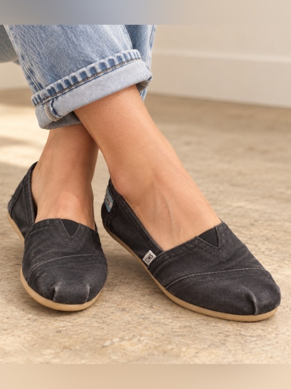 TOMS Black Canvas Classic Slip On Shoes Women’s Size 7.5